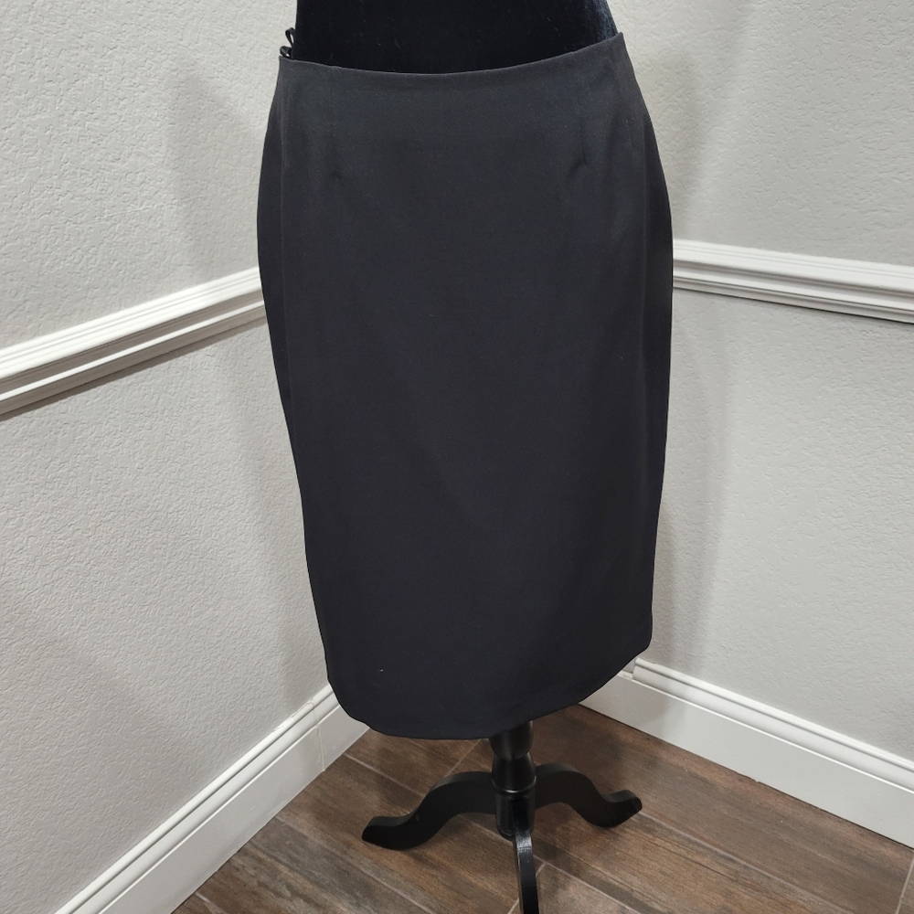 Kasper black pencil skirt